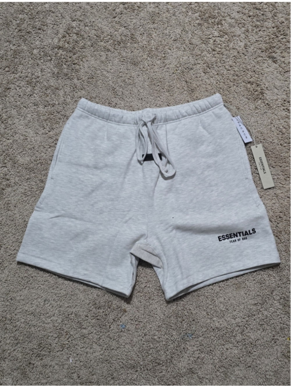 Men's Essentials Fear of God Athletic Shorts M light oatmeal